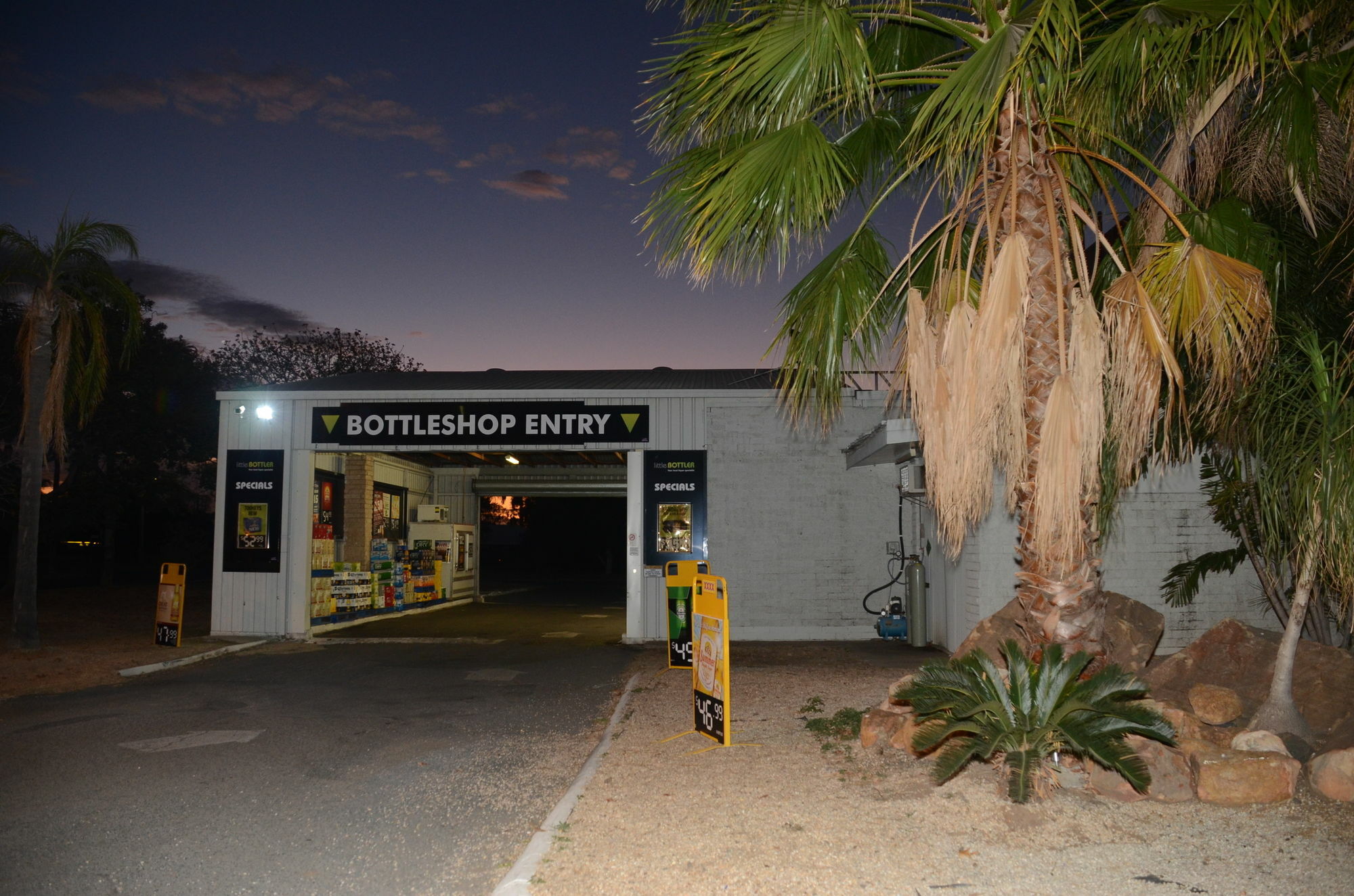 Capricorn Hotel Blackwater Exteriér fotografie